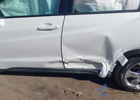 2021 Honda Hr-V 2Wd Lx z USA, uszkodzony, nr VIN 3CZRU5H38MM732025